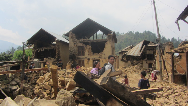 maisons_detruites_apres_seisme_au_nepal_village_devaste_dans_le_district_de_kavrepalanchok